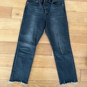 LEVI'S Wedgie Fit Jean - Straight Leg - Raw Hem - Black Sprout - Size 27